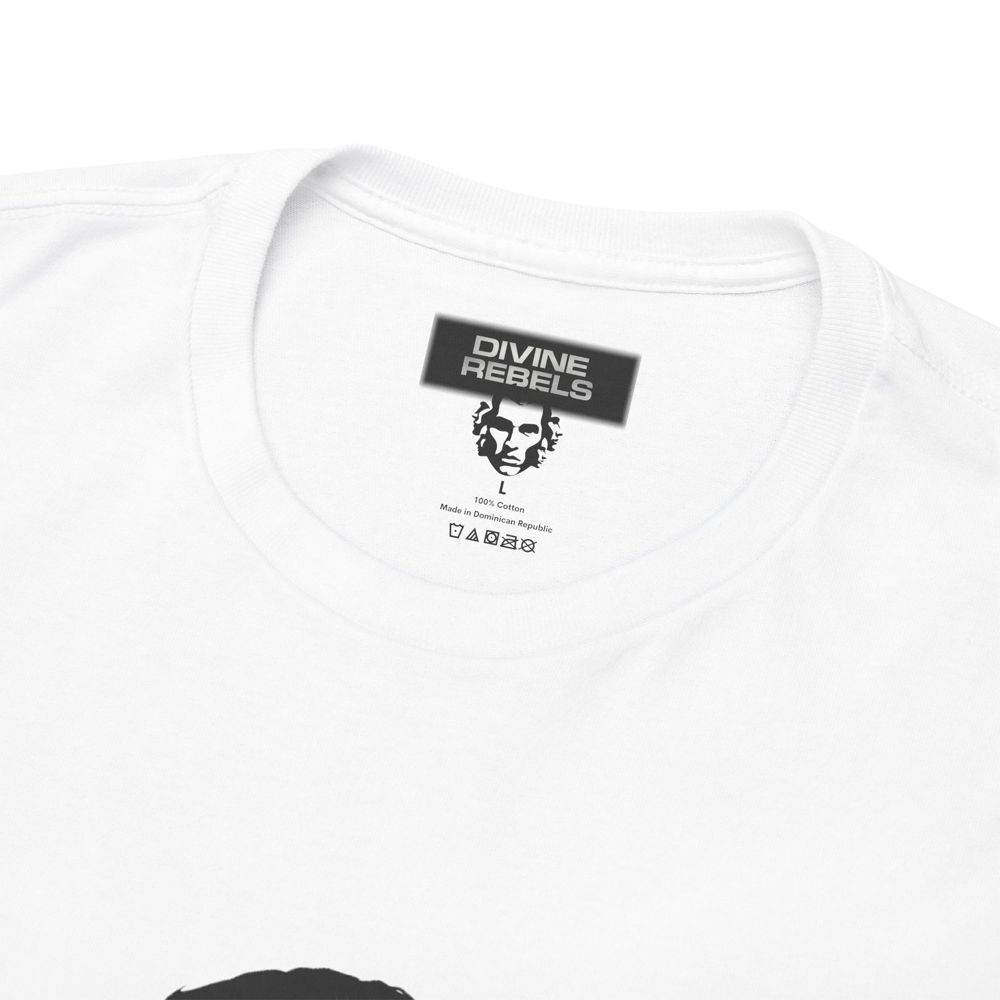 Captain Blackbeard (Edward Teach / Thatch) T-Shirt - Divine Rebels Studio