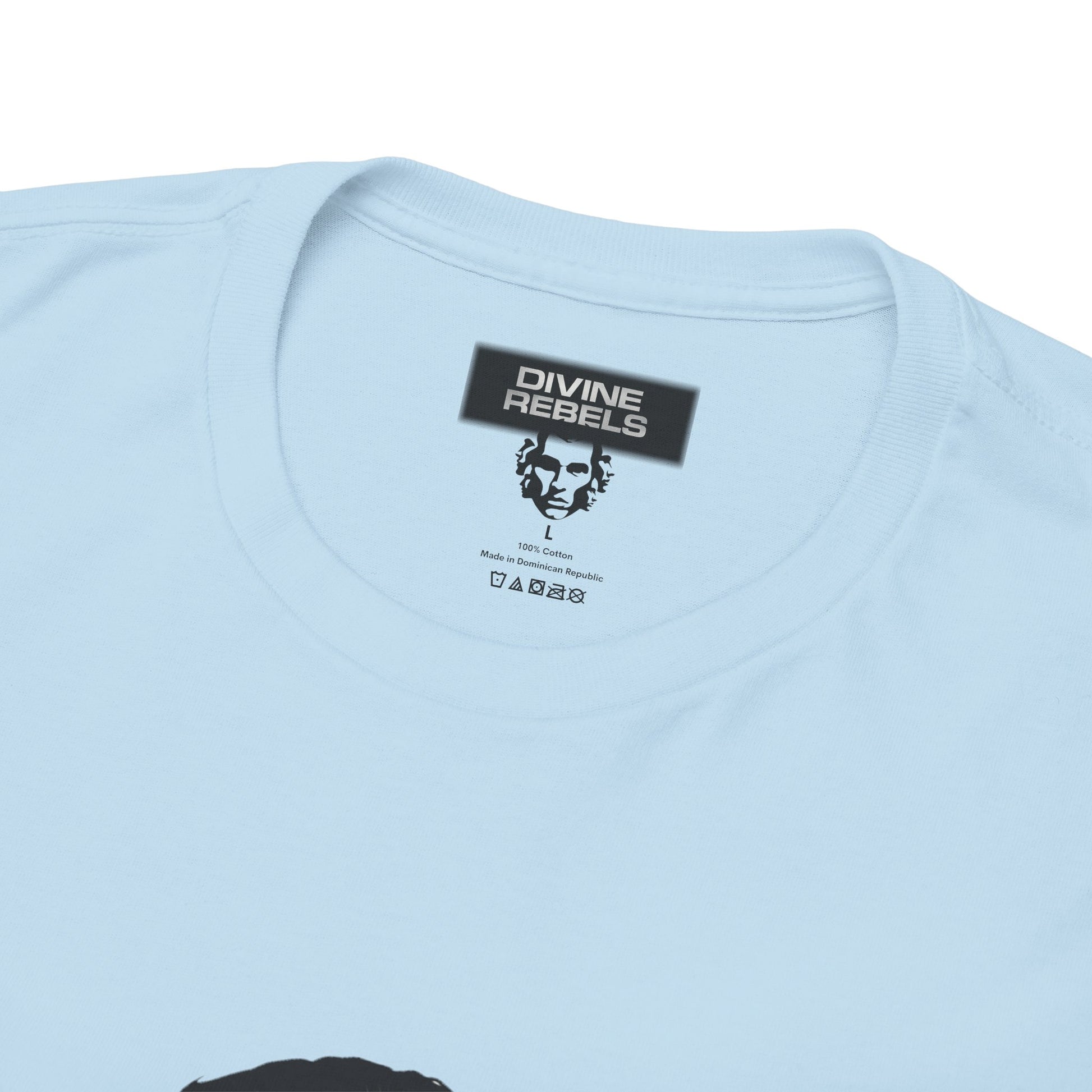 Captain Blackbeard (Edward Teach / Thatch) T-Shirt - Divine Rebels Studio